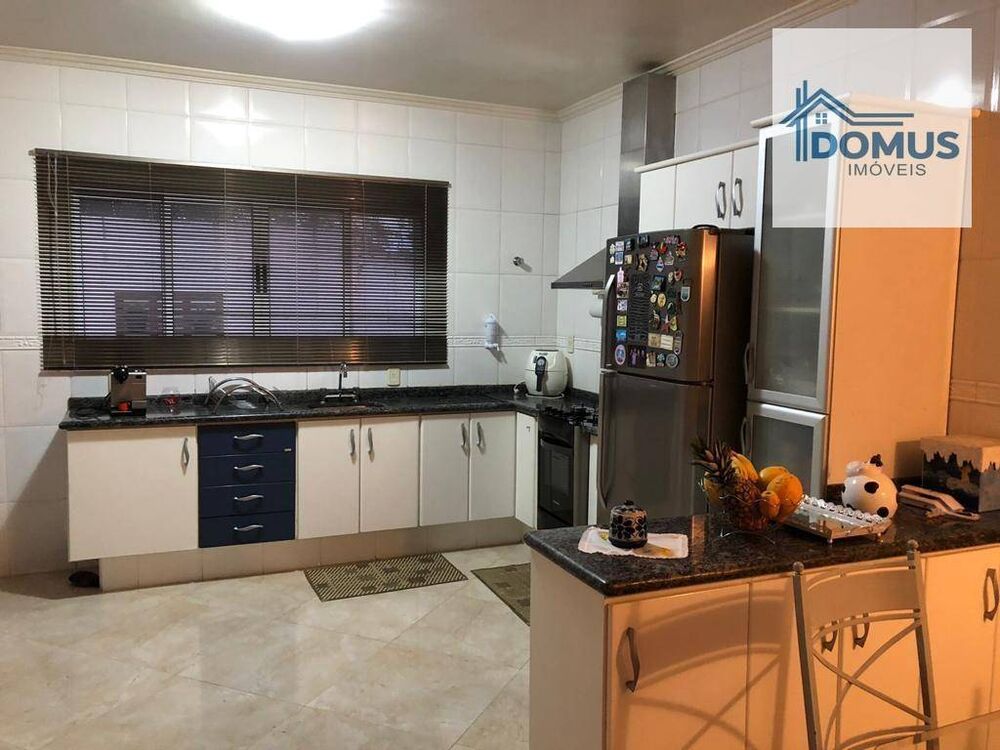Sobrado, 3 quartos, 308 m² - Foto 13