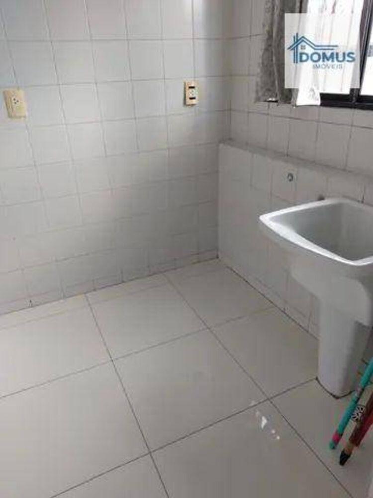Apartamento à venda com 2 quartos, 62m² - Foto 7