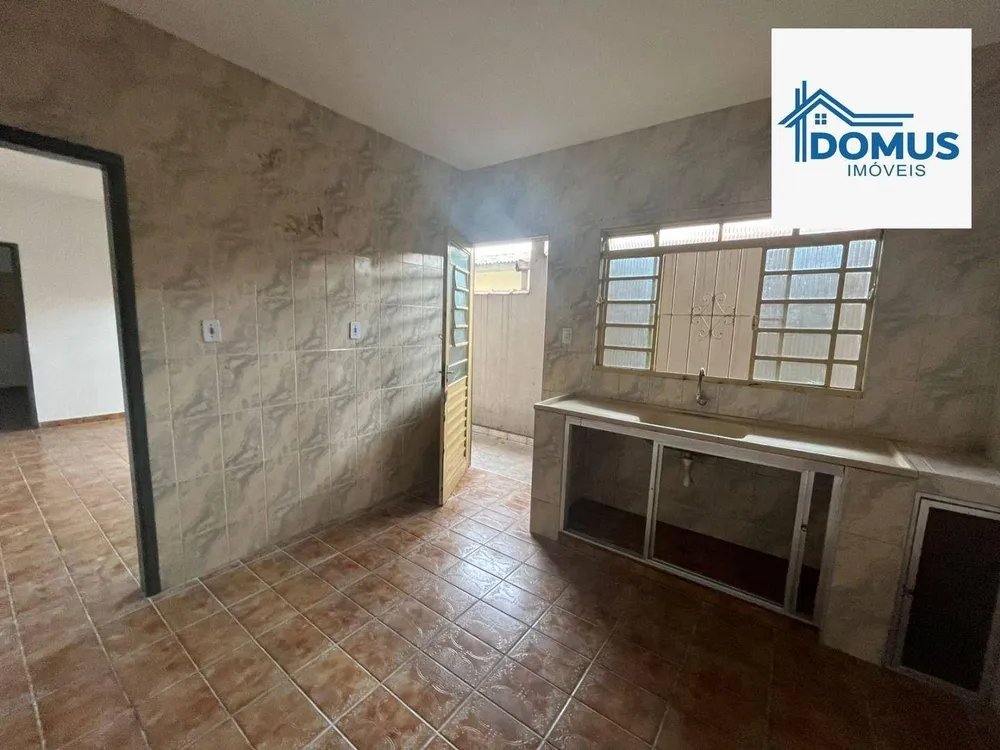 Casa, 2 quartos, 100 m² - Foto 2