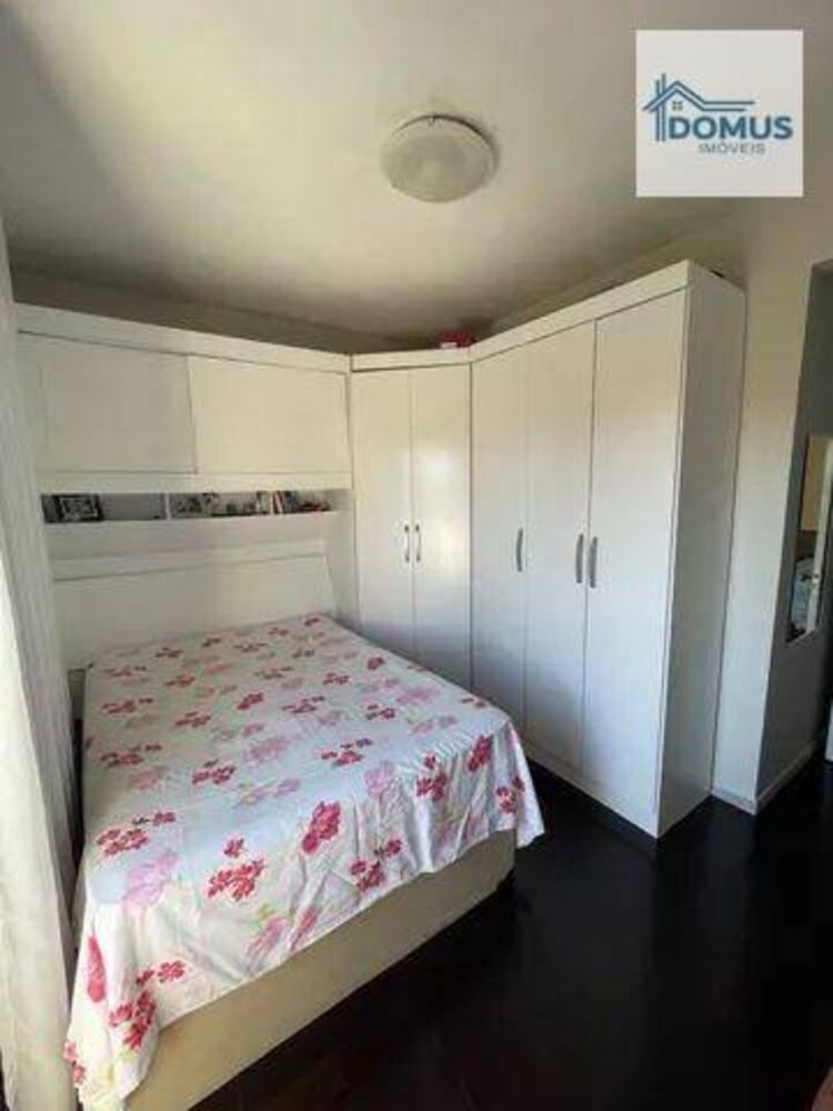 Apartamento à venda com 2 quartos, 69m² - Foto 4