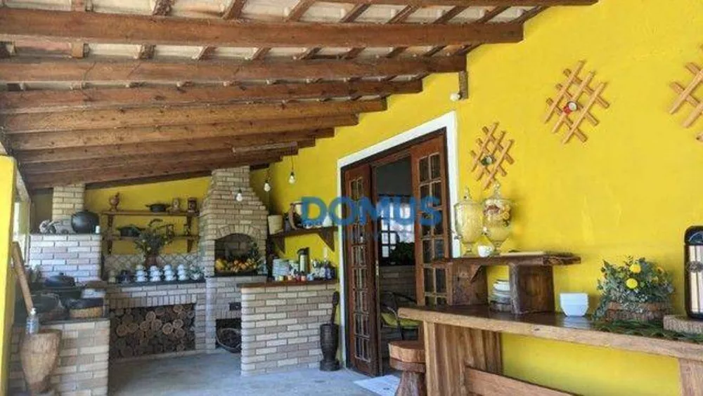 Chácara à venda com 2 quartos, 120m² - Foto 1