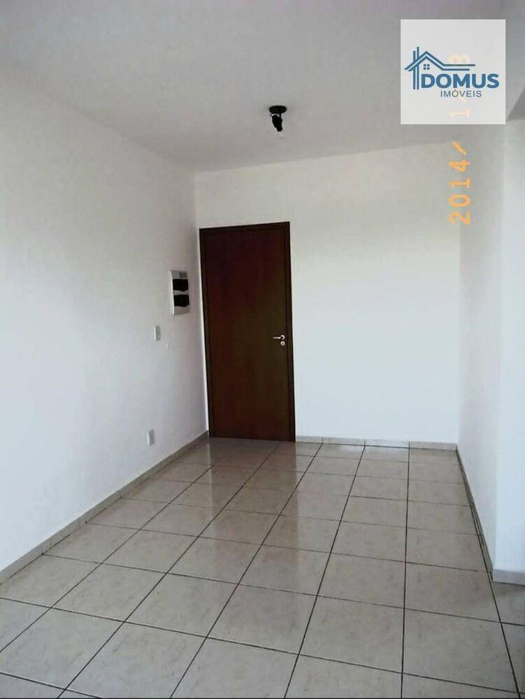 Apartamento para alugar com 2 quartos, 54m² - Foto 2