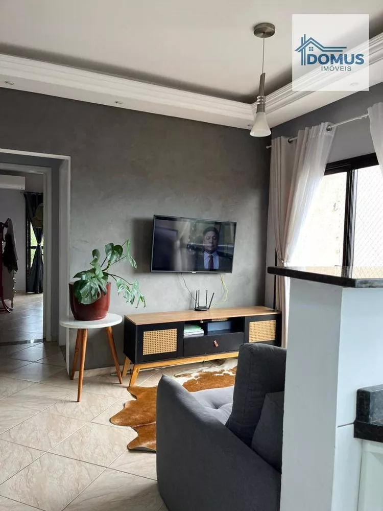 Apartamento à venda com 2 quartos, 69m² - Foto 3