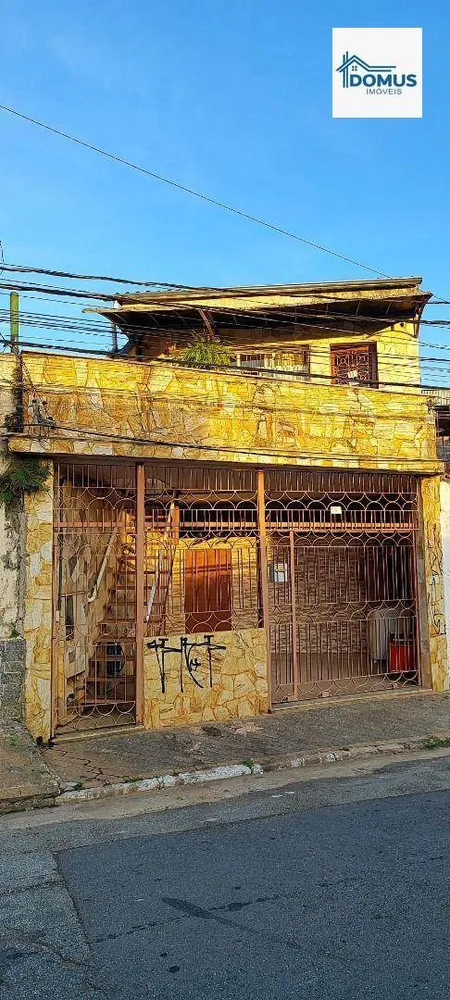 Casa, 4 quartos, 132 m² - Foto 1
