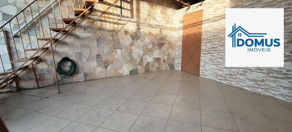 Casa, 4 quartos, 132 m² - Foto 2