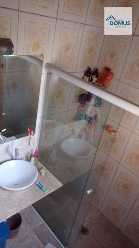 Chácara, 3 quartos, 1090 m² - Foto 2