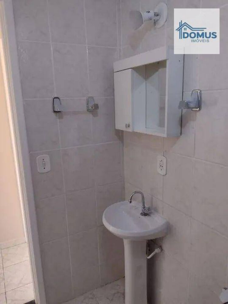 Apartamento à venda com 3 quartos, 76m² - Foto 8