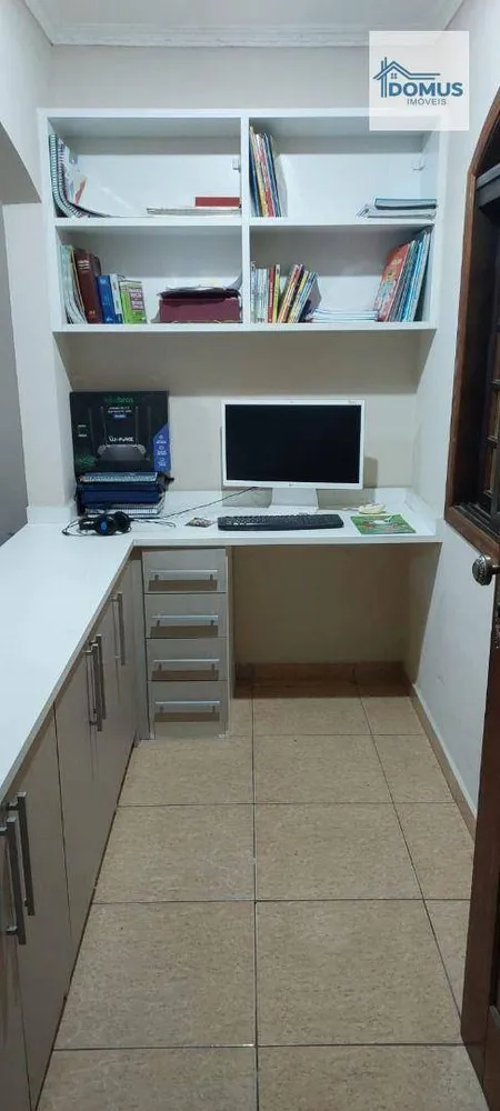 Casa, 3 quartos, 240 m² - Foto 2