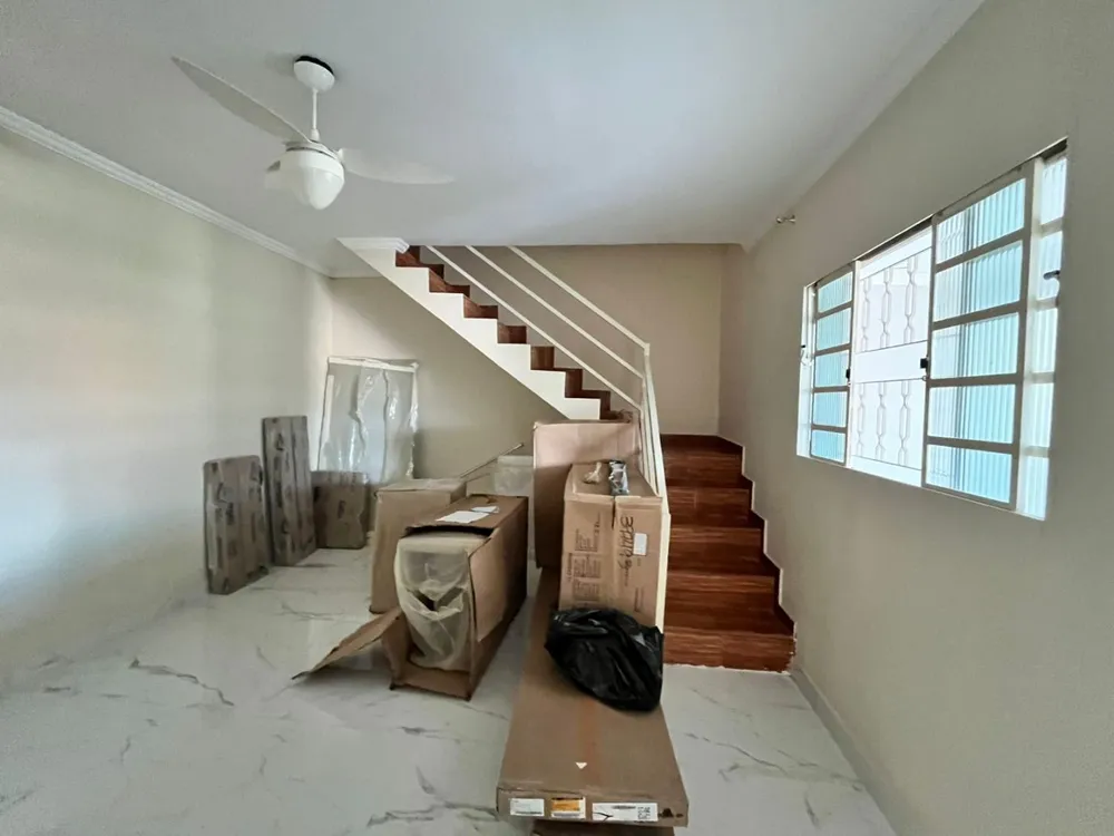 Casa, 3 quartos, 203 m² - Foto 1