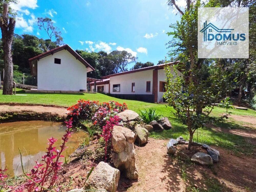 Chácara, 3 quartos, 2730 m² - Foto 1