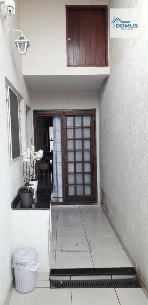 Casa, 4 quartos, 220 m² - Foto 4