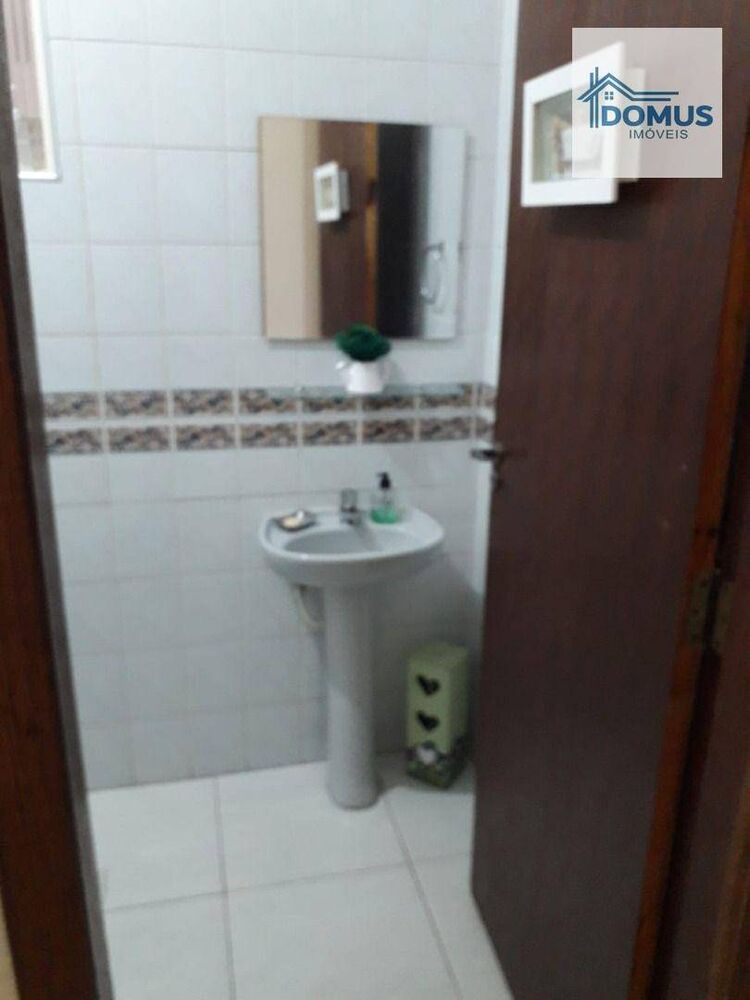 Casa, 4 quartos, 220 m² - Foto 3