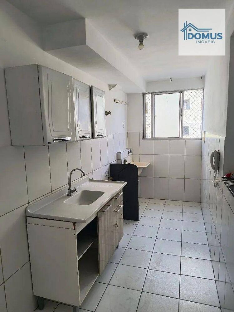 Apartamento à venda com 2 quartos, 49m² - Foto 2