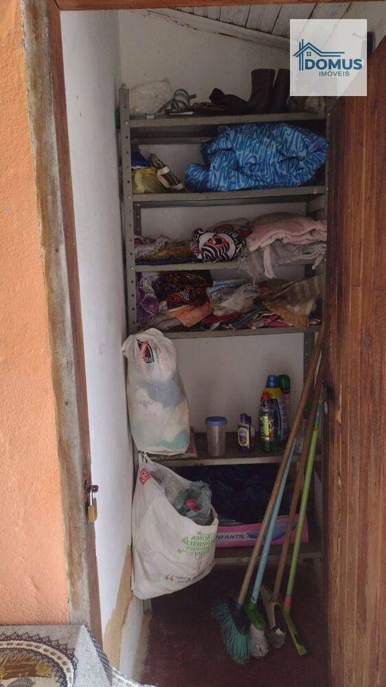 Casa à venda com 5 quartos, 164m² - Foto 10
