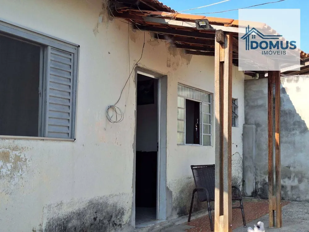 Casa, 5 quartos, 152 m² - Foto 1