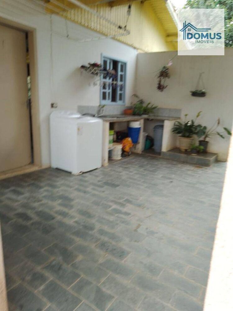 Chácara à venda com 3 quartos, 125m² - Foto 2
