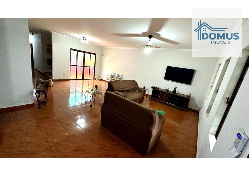 Casa, 5 quartos, 300 m² - Foto 2