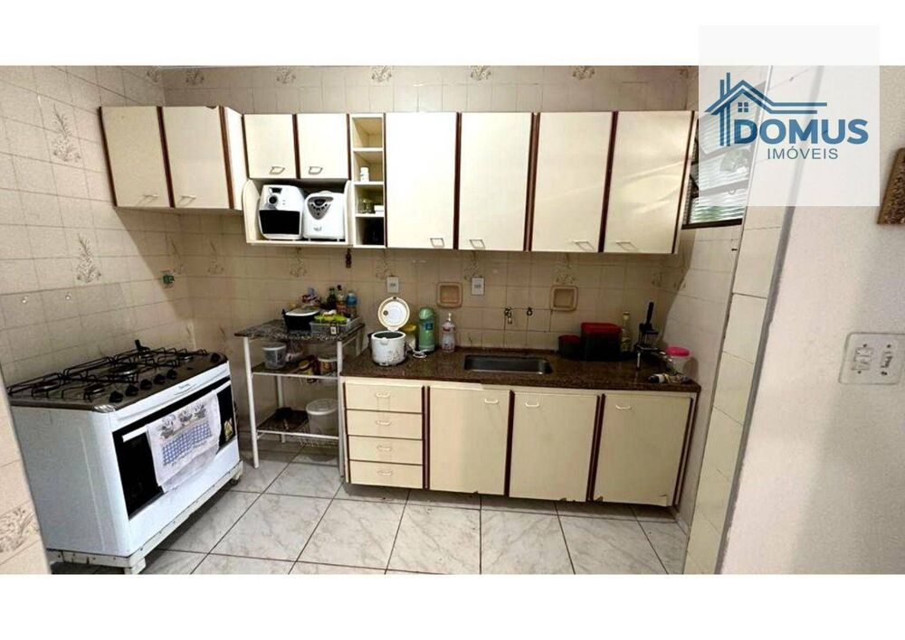 Casa, 5 quartos, 300 m² - Foto 1
