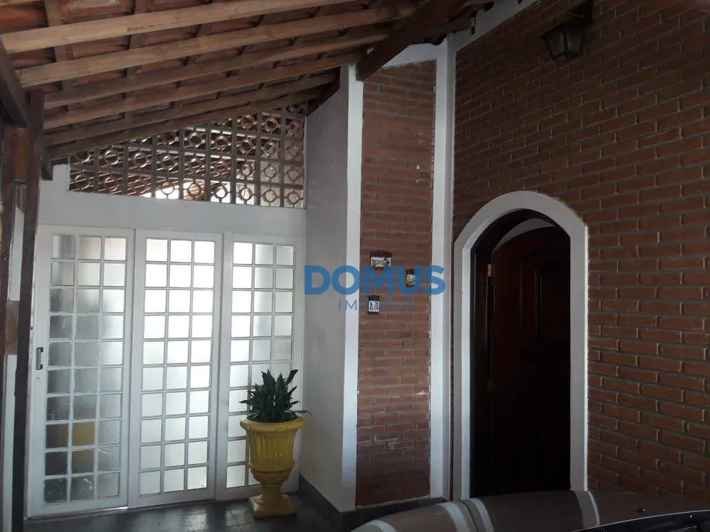 Casa, 3 quartos, 220 m² - Foto 2
