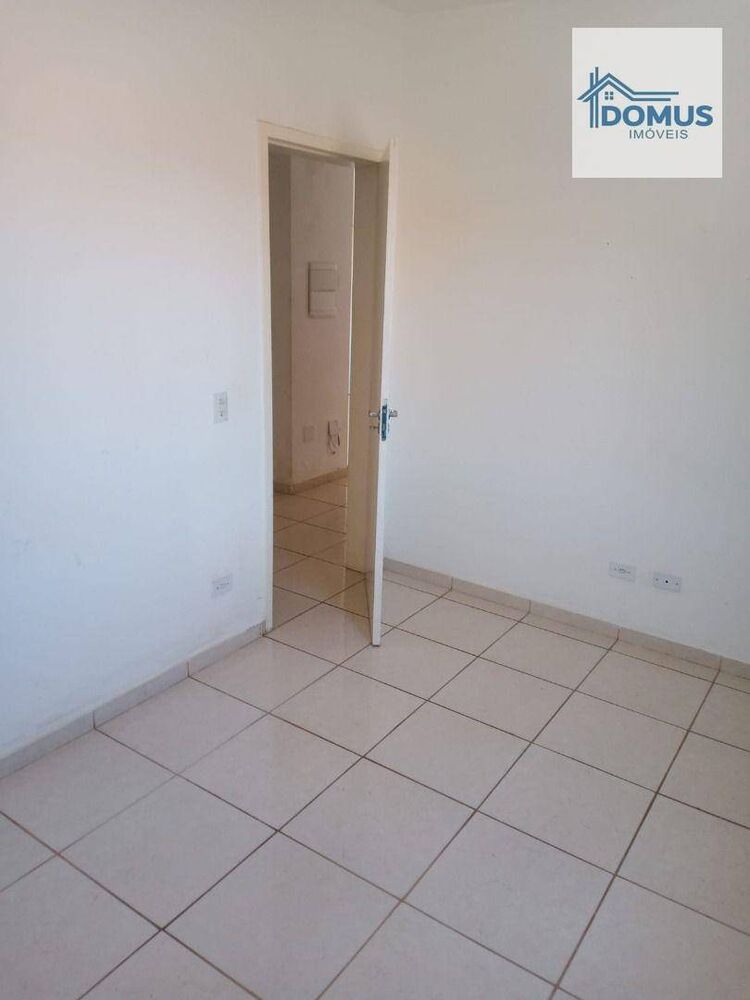 Apartamento à venda com 2 quartos, 45m² - Foto 5