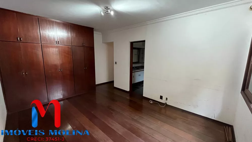 Casa à venda e aluguel com 4 quartos, 742m² - Foto 4