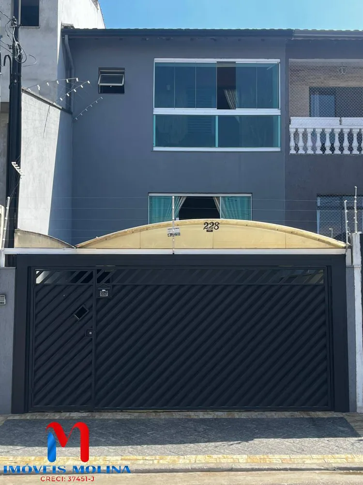 Sobrado, 3 quartos, 227 m² - Foto 1