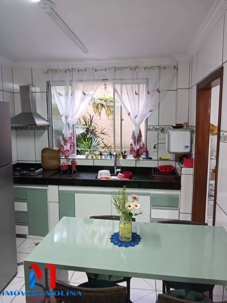 Apartamento à venda com 3 quartos, 120m² - Foto 2