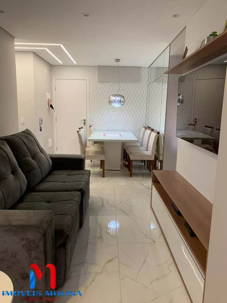 Apartamento à venda com 2 quartos, 61m² - Foto 1