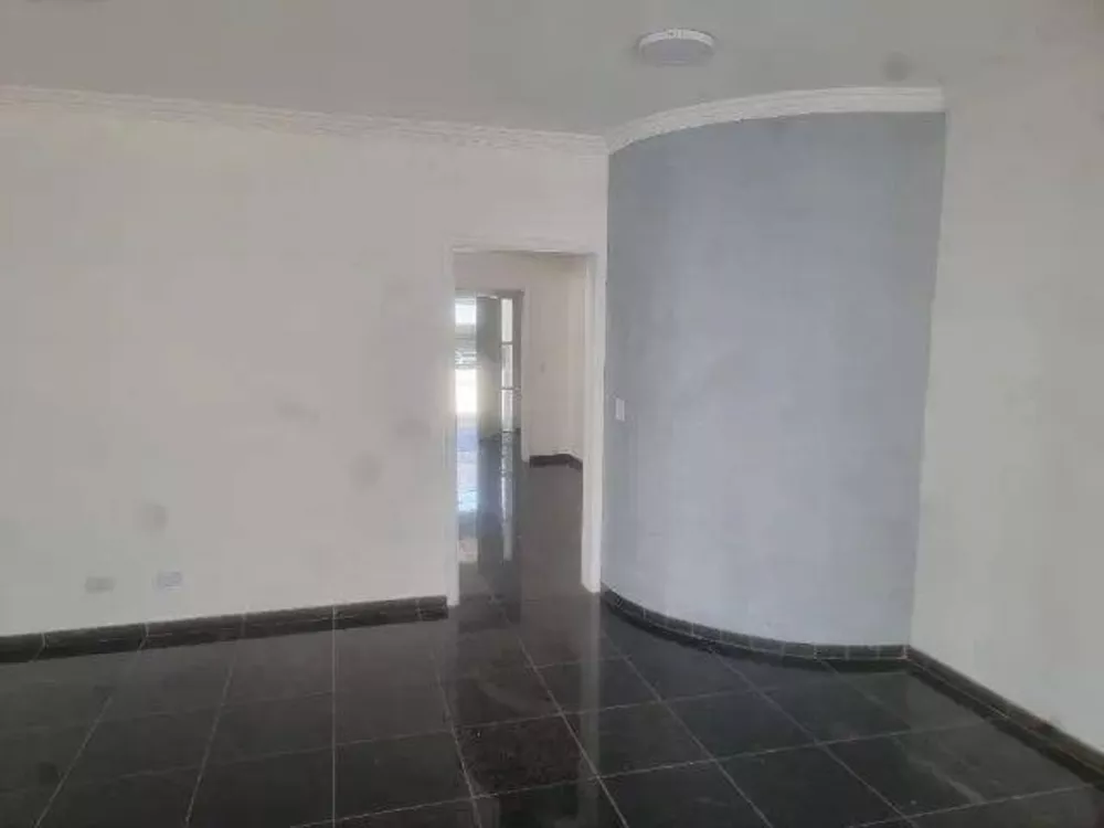 Casa para alugar com 4 quartos, 360m² - Foto 5