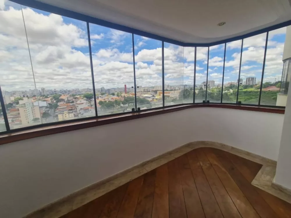 Apartamento para alugar com 3 quartos, 187m² - Foto 1