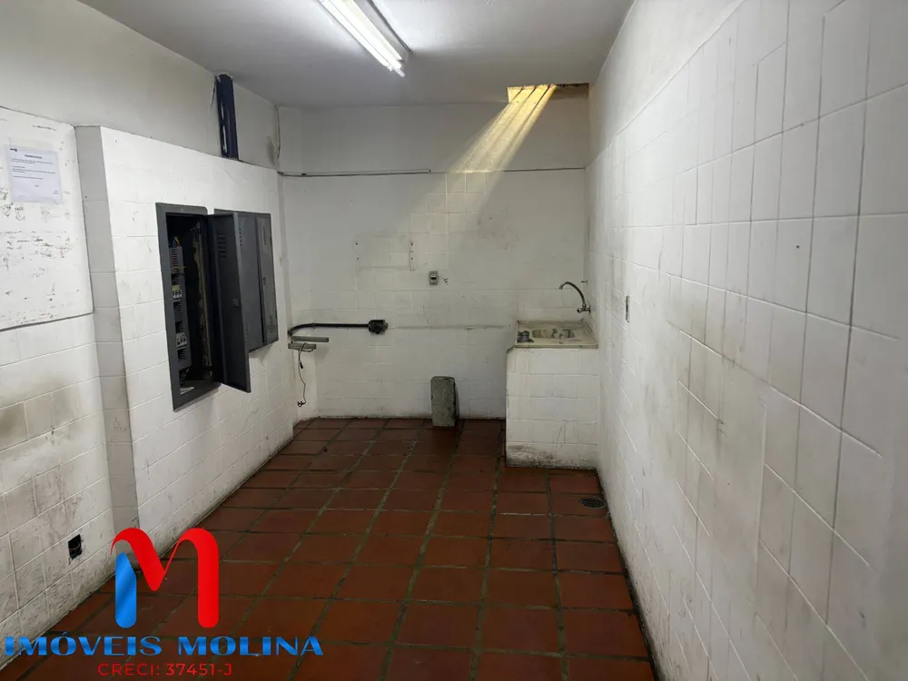 Depósito-Galpão, 826 m² - Foto 1