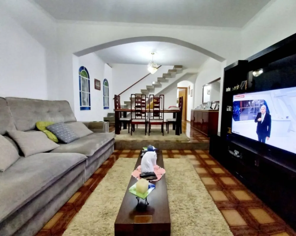 Casa, 3 quartos, 300 m² - Foto 1