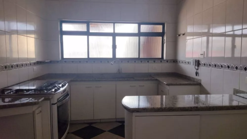 Sobrado à venda com 3 quartos, 411m² - Foto 9