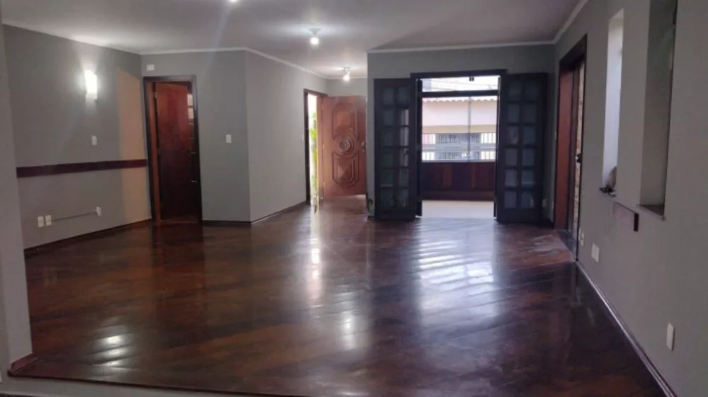 Sobrado à venda com 3 quartos, 411m² - Foto 4