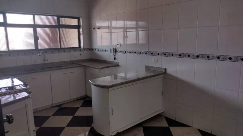 Sobrado à venda com 3 quartos, 411m² - Foto 8