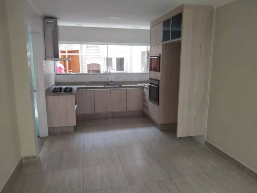 Sobrado, 4 quartos, 250 m² - Foto 3