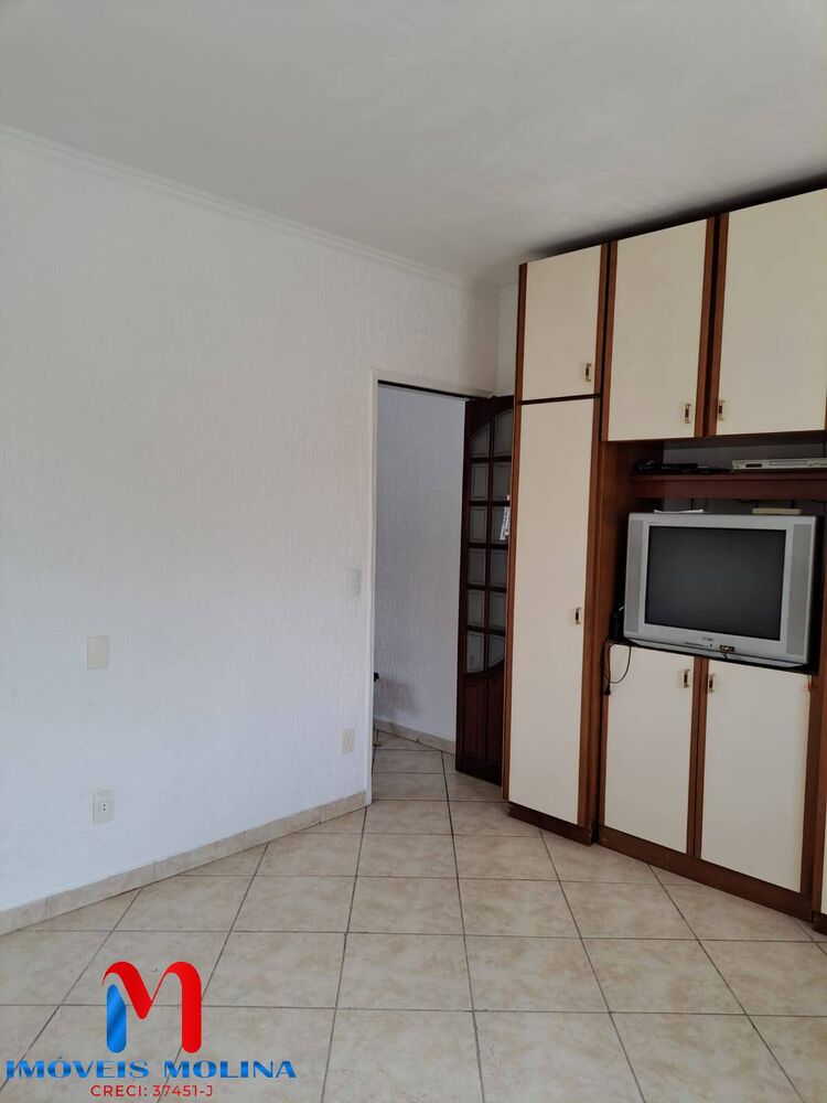 Casa para alugar com 2 quartos, 353m² - Foto 2