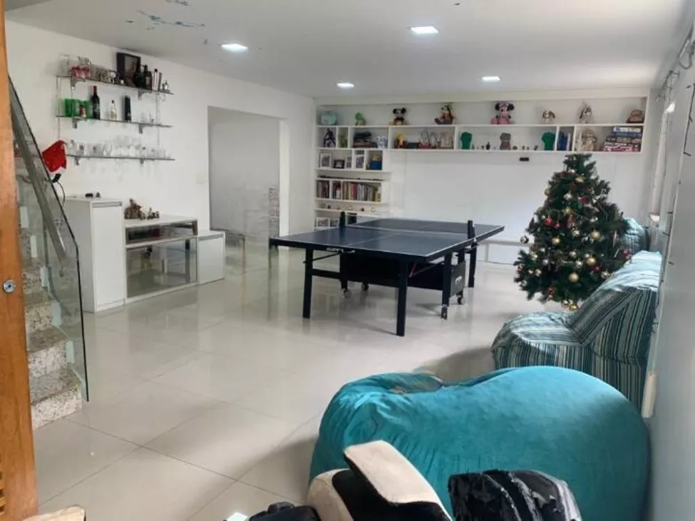 Sobrado à venda com 3 quartos, 275m² - Foto 2