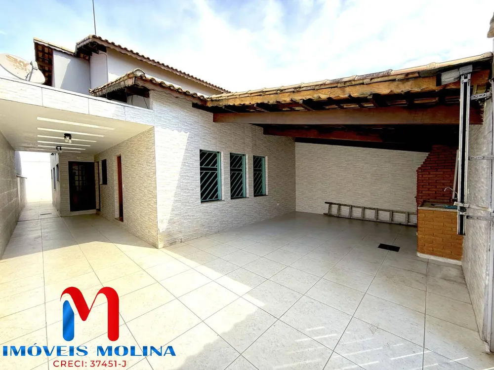 Casa, 3 quartos, 210 m² - Foto 2
