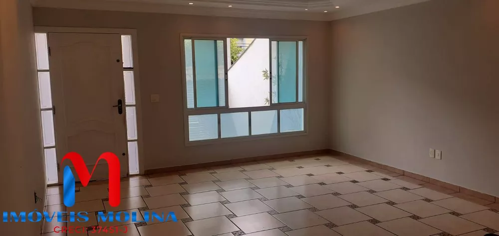 Casa à venda com 3 quartos, 325m² - Foto 2