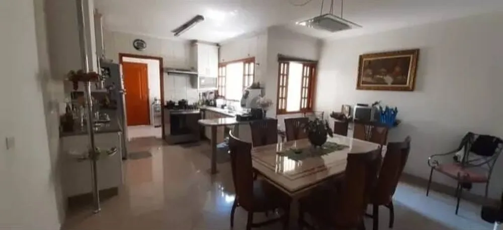 Sobrado, 3 quartos, 236 m² - Foto 3