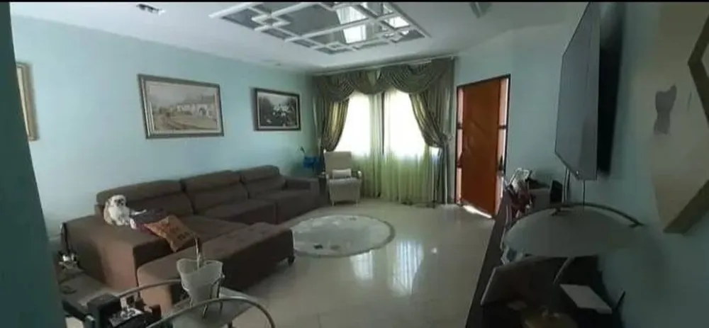 Sobrado, 3 quartos, 236 m² - Foto 1