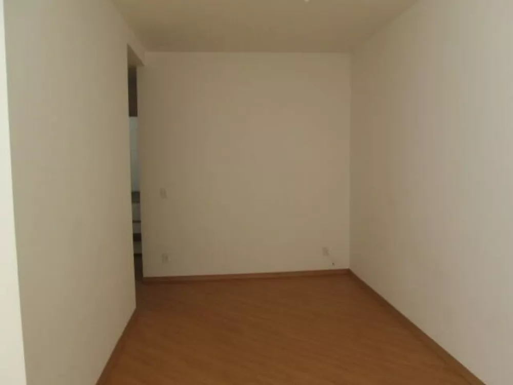 Apartamento à venda com 3 quartos, 71m² - Foto 3