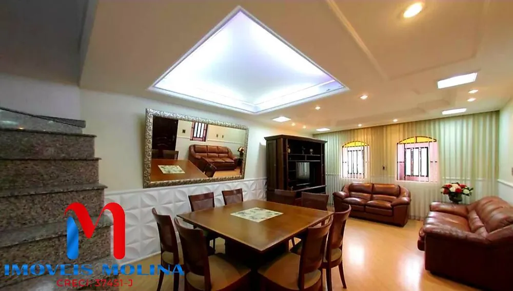 Sobrado, 3 quartos, 210 m² - Foto 1