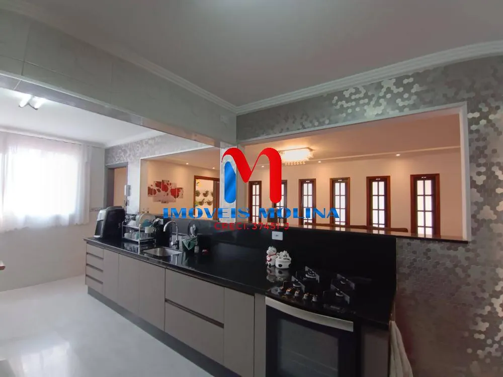 Casa, 3 quartos, 245 m² - Foto 2