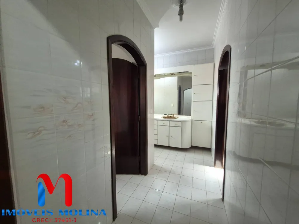 Sobrado, 3 quartos, 319 m² - Foto 2