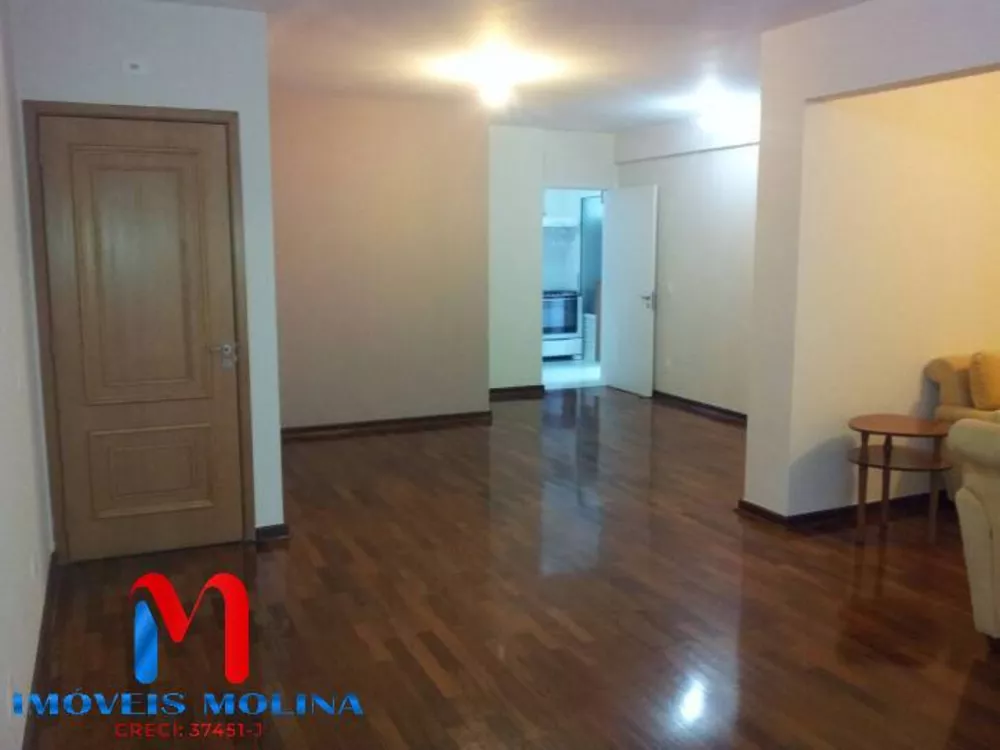 Apartamento à venda com 3 quartos, 155m² - Foto 3