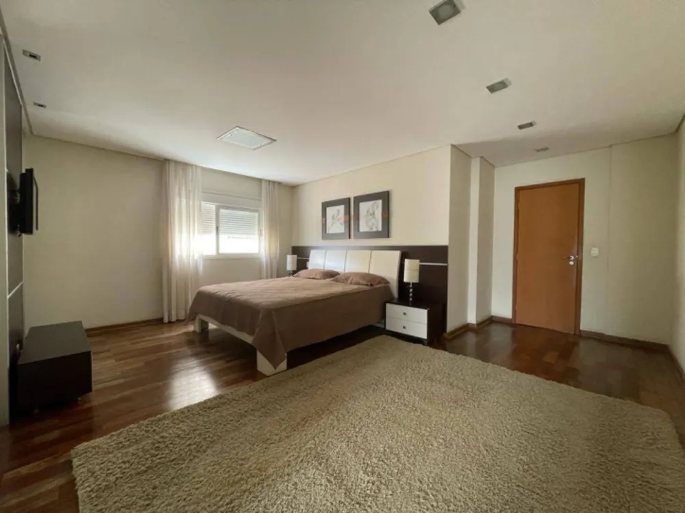 Apartamento, 3 quartos, 264 m² - Foto 1