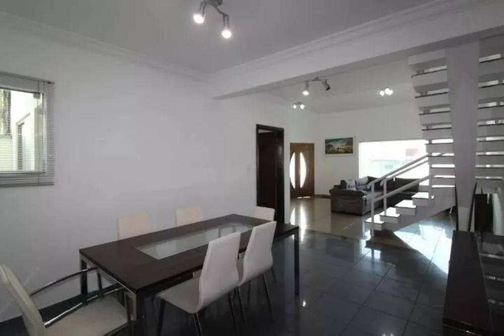 Sobrado, 5 quartos, 350 m² - Foto 3