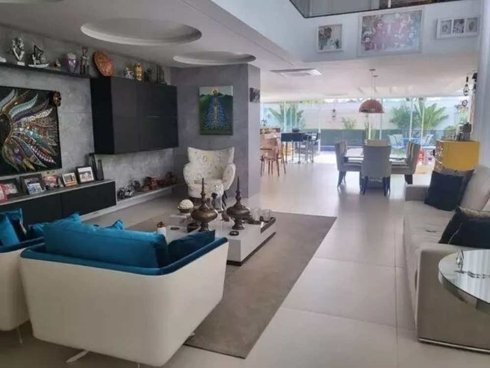 Casa de Condomínio à venda com 4 quartos, 940m² - Foto 1